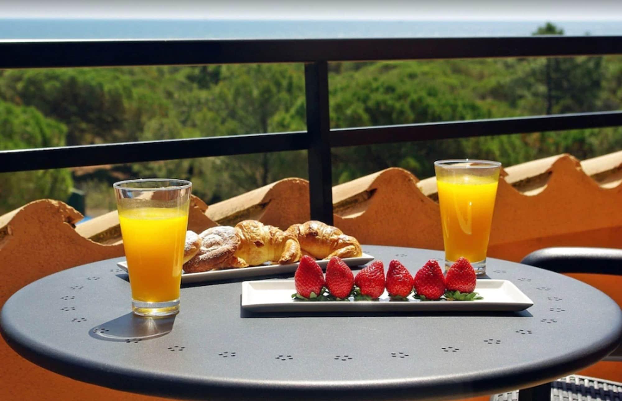 La Costa Hotel Golf & Beach Resort Pals Dış mekan fotoğraf